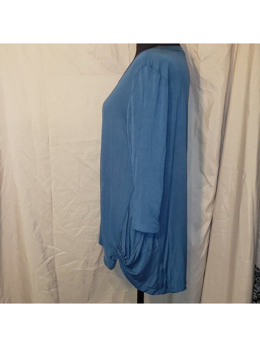 Simply Southern Blue Top, Size Large - Picture 2 of 4